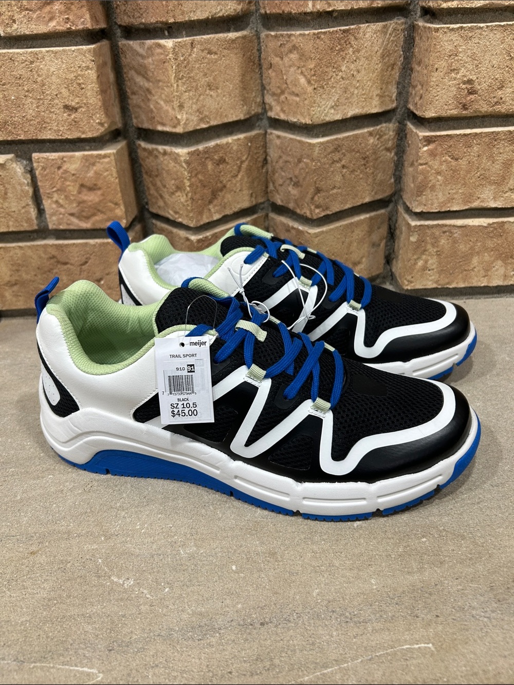 NWT Vively Trail Sport Black & Blue Sneakers Men's Shoes Size 10.5 (no box)